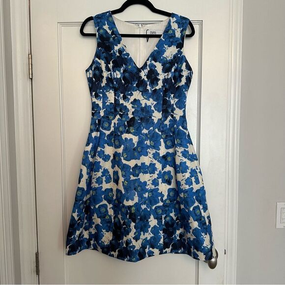 Prabal Gurung Blue and White Floral Sleeveless Dress - Size Medium. A-Line dress - Picture 5 of 10